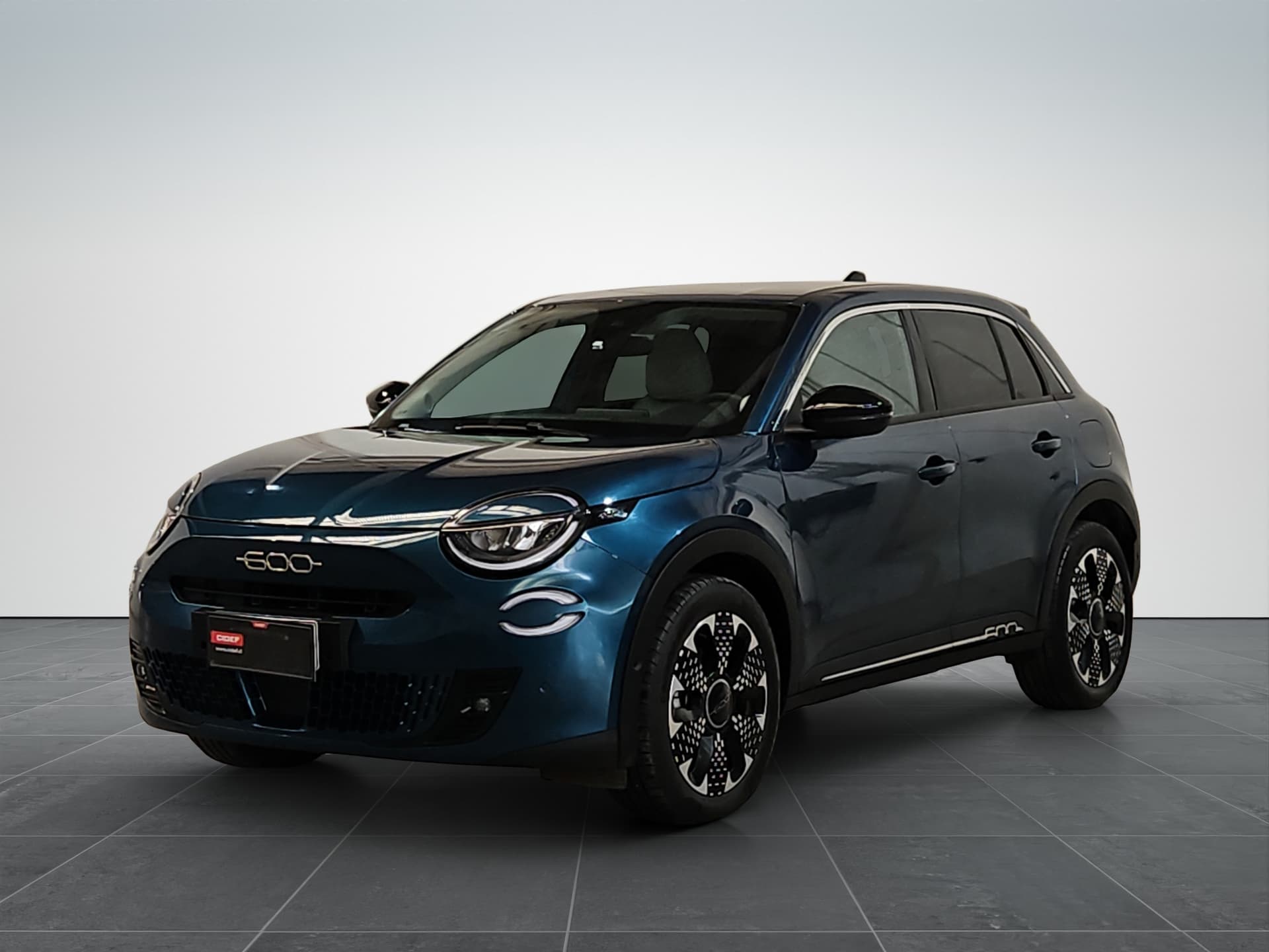 Fiat 600e AT 155HP HB 2025 — exterior, foto 1 de 17