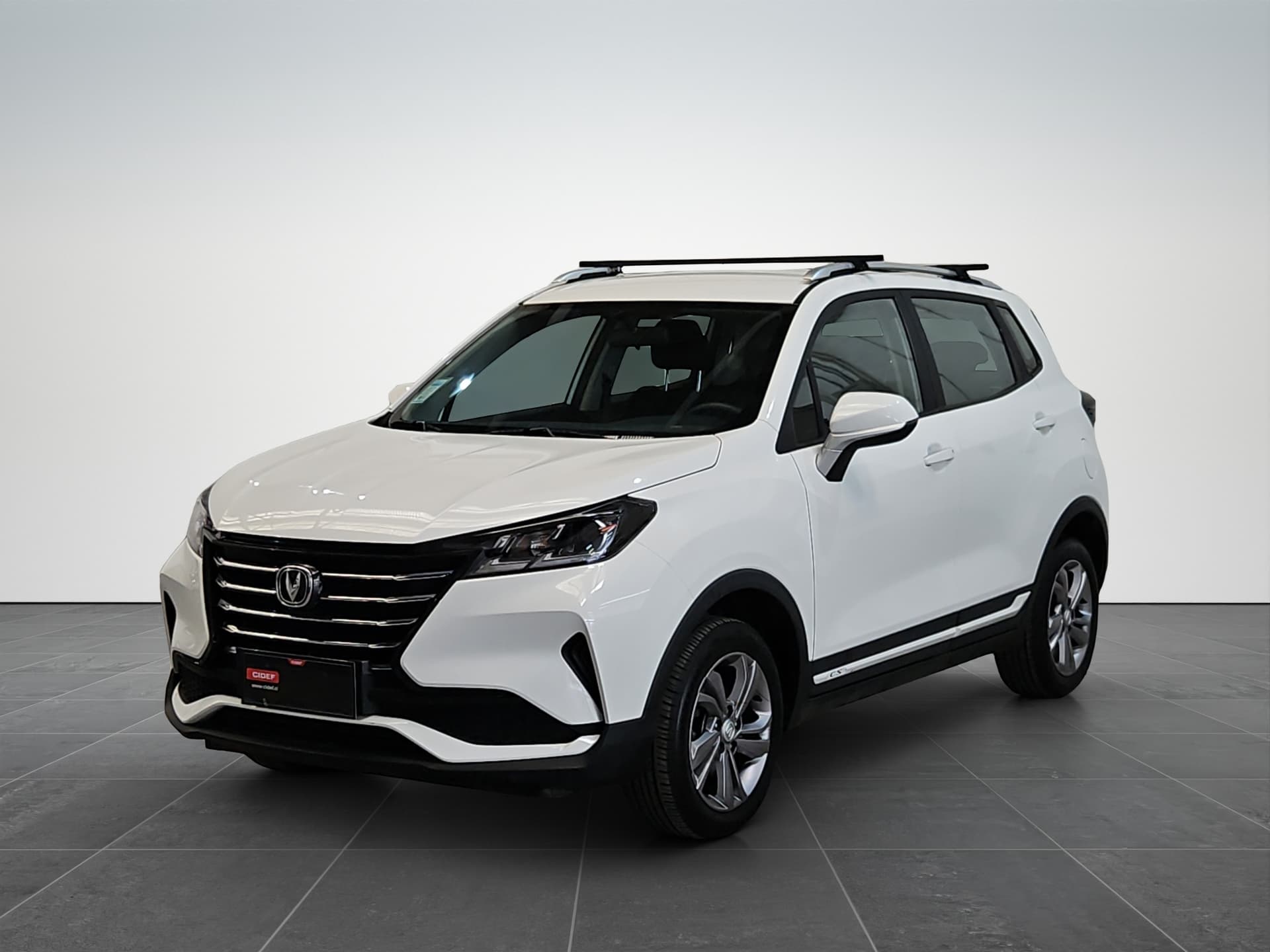 Changan New CS15 Luxury MT 4X2 1.5 2025 — exterior, foto 1 de 19